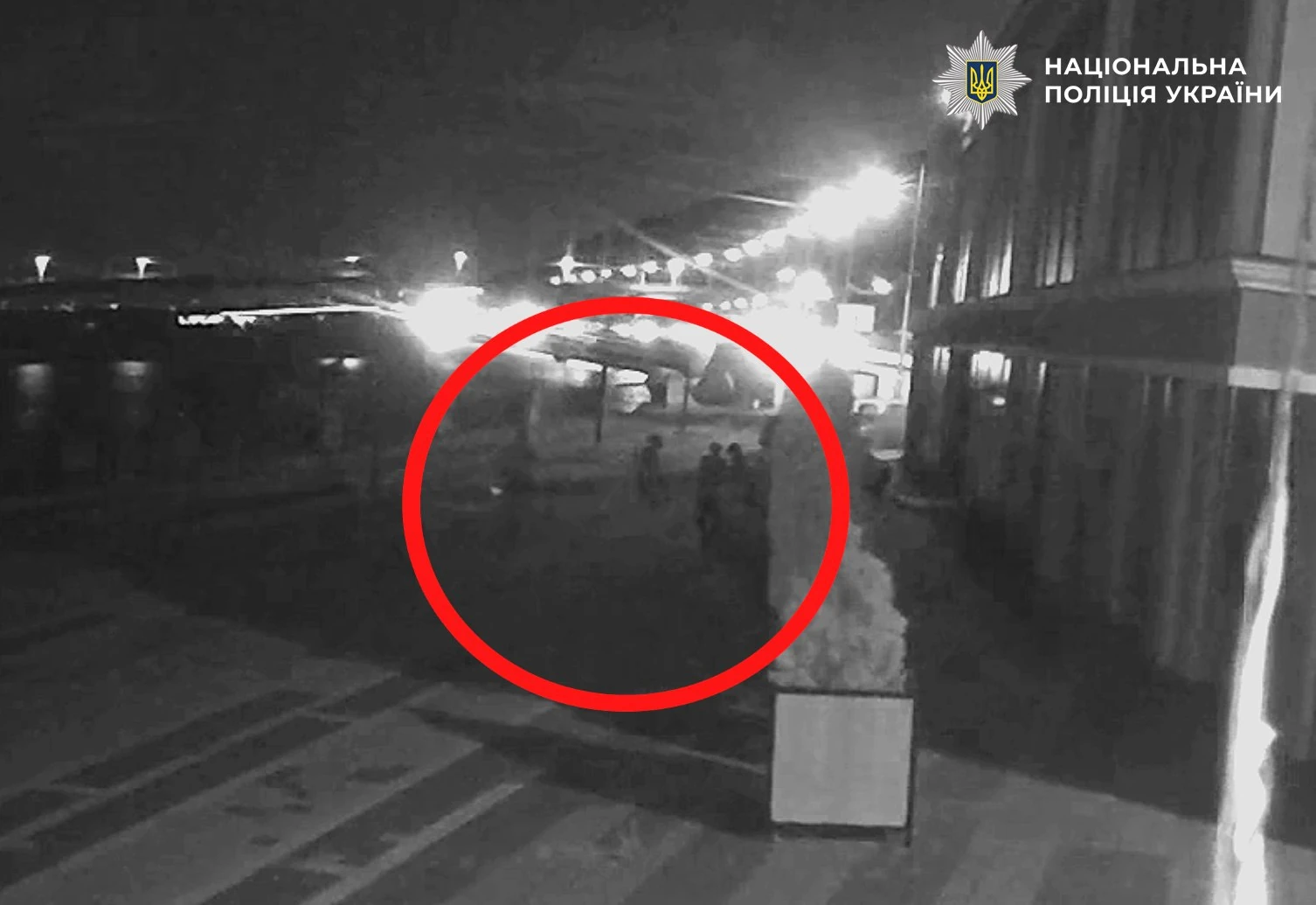 Поштова площа та вулиця Межигірська у Києві, де сталися напади на жінок