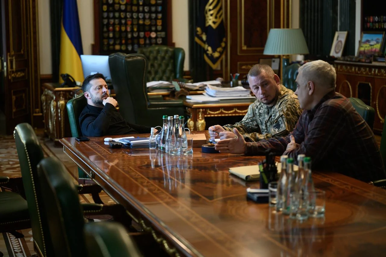 Зеленський заявив про удар по «Яндексу» в Сасово і провів нараду з Покладом і Палісою