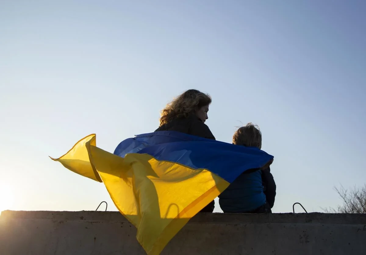 62% українців готові терпіти війну скільки знадобиться — опитування КМІС
